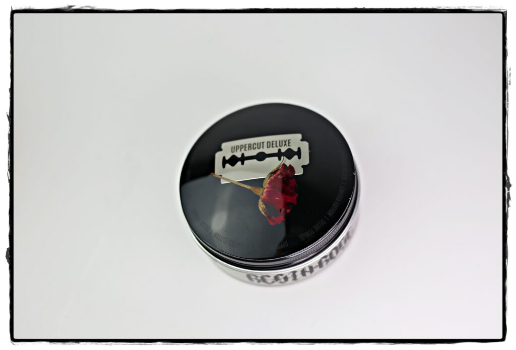 Uppercut Deluxe Resin & Rose (Deluxe Pomade) – recenzja pomady do włosów