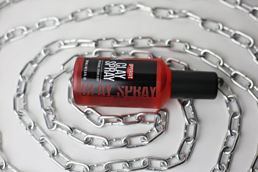 Uppercut Deluxe Clay Spray – recenzja toniku do włosów